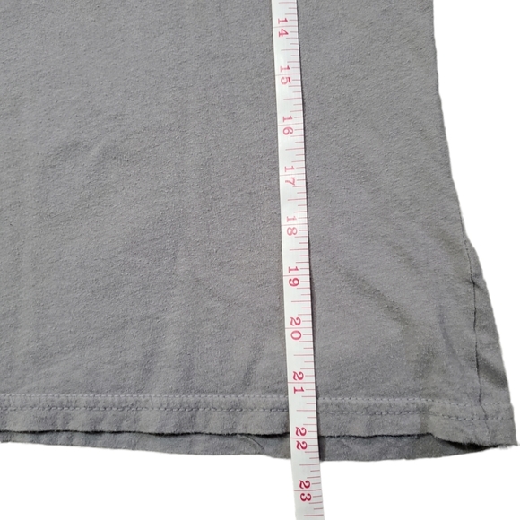 BOO! Snoopy and Woodstock Size Medium Grey Short Sleeve Halloween  Graphic Tee - Picture 10 of 10